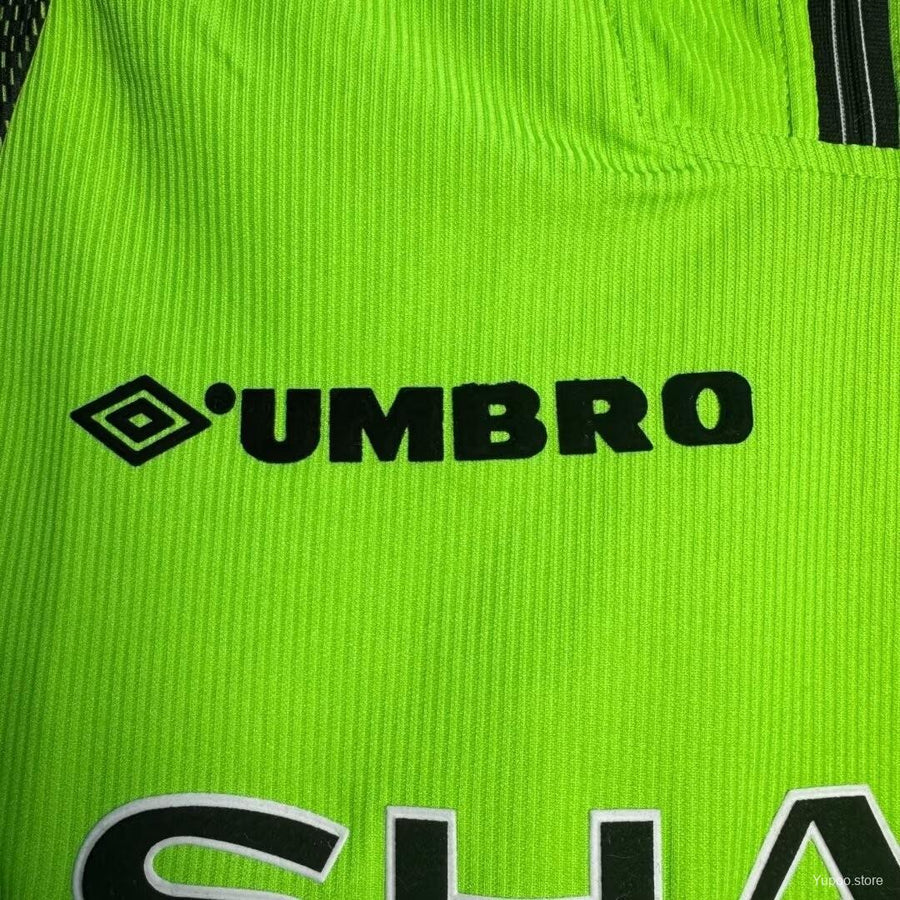 Manchester United Away Football Shirt 2003/04