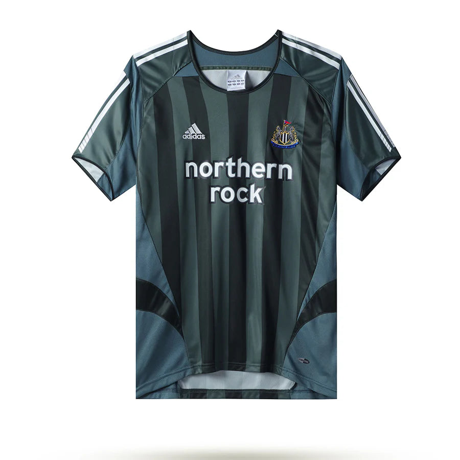 Newcastle Away Football Shirt 2004/06