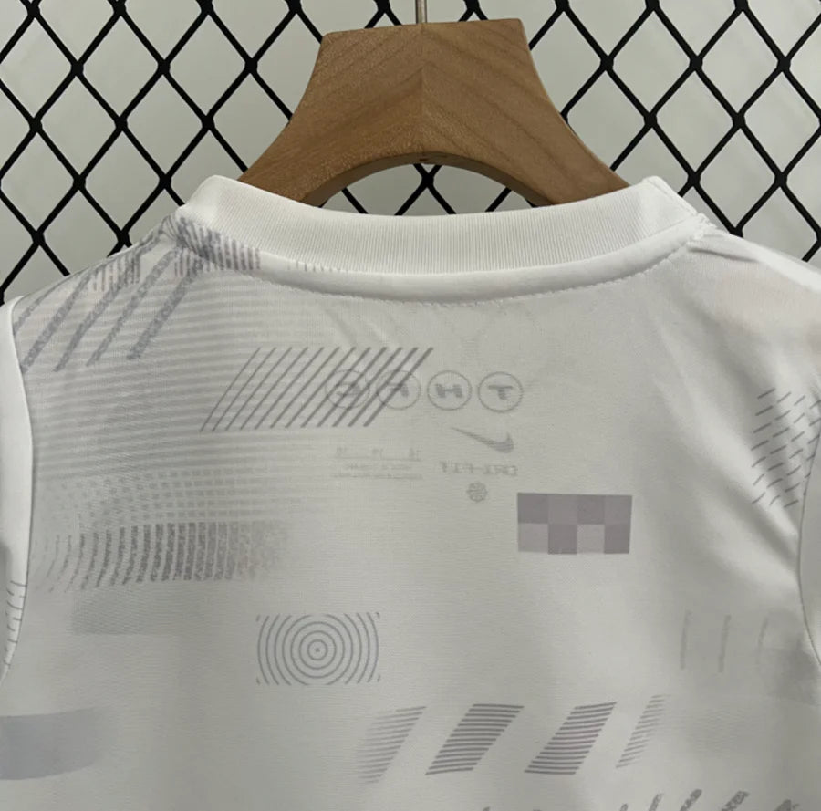 Tottenham Home Kit 2023/24 - Kids