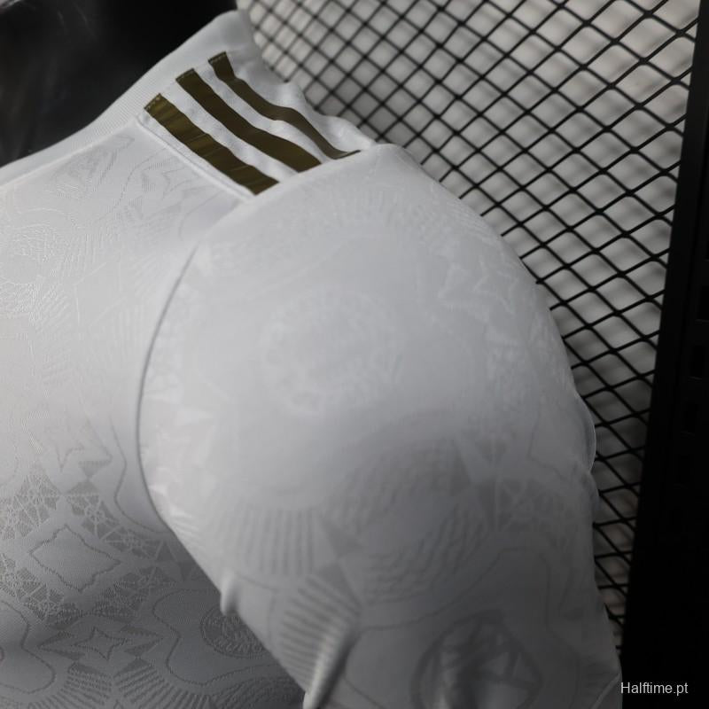 MAILLOT Bayern Munich Blanc 125th Anniversary Emblem