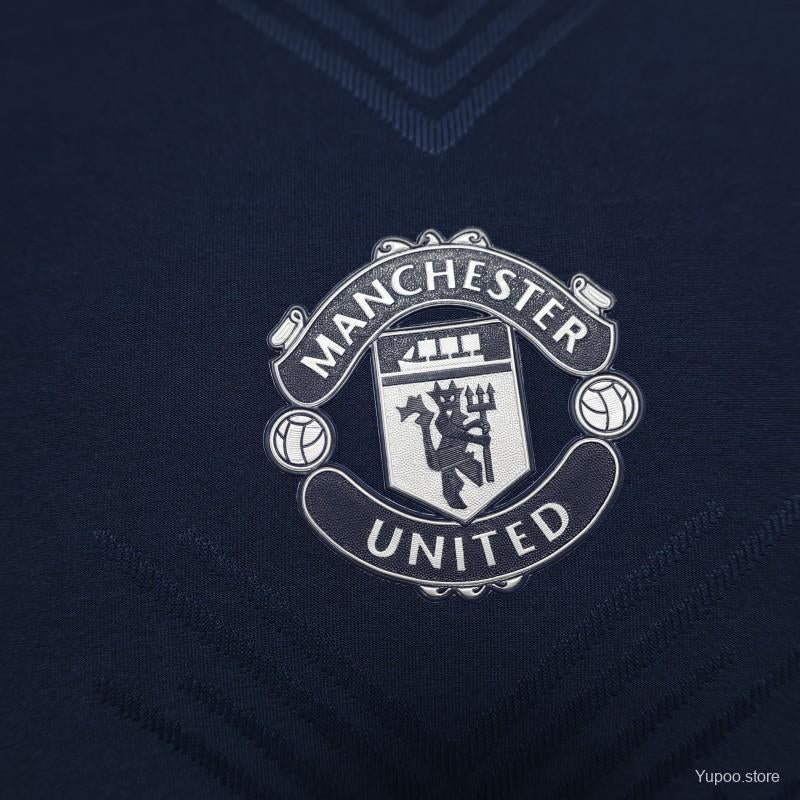 Maillot football Manchester United pré-match entraînement Player Version 2024/25