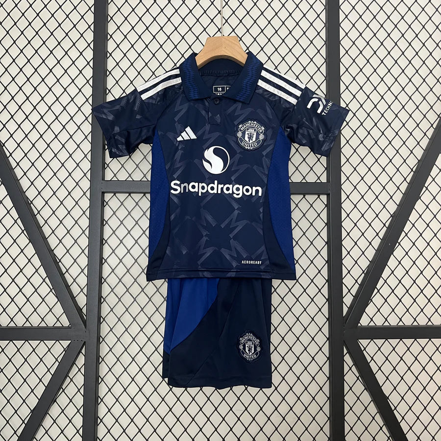 Manchester United Away Football Kit 2024/25 - Kids