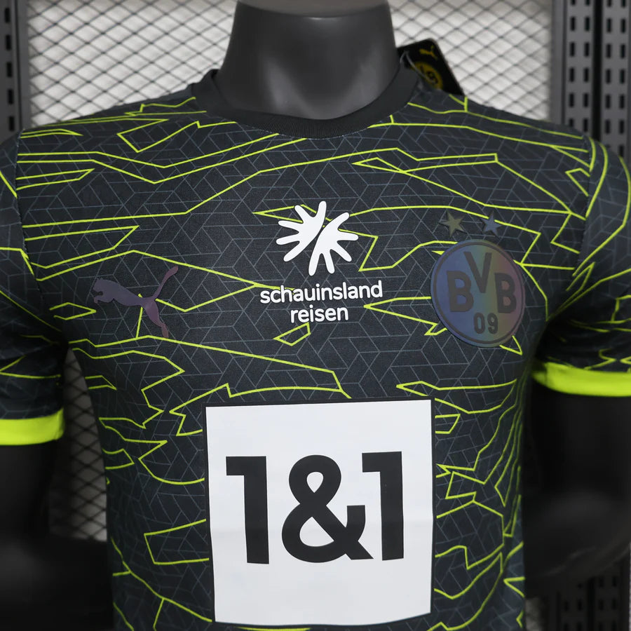Borussia Dortmund Retro Player Football Jersey Version 2024/25
