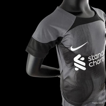 Liverpool Guardian 2022/23 Kit - Kids
