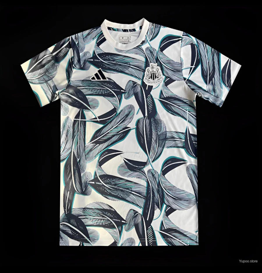 Newcastle Pre-Match Football Shirt 2024/25