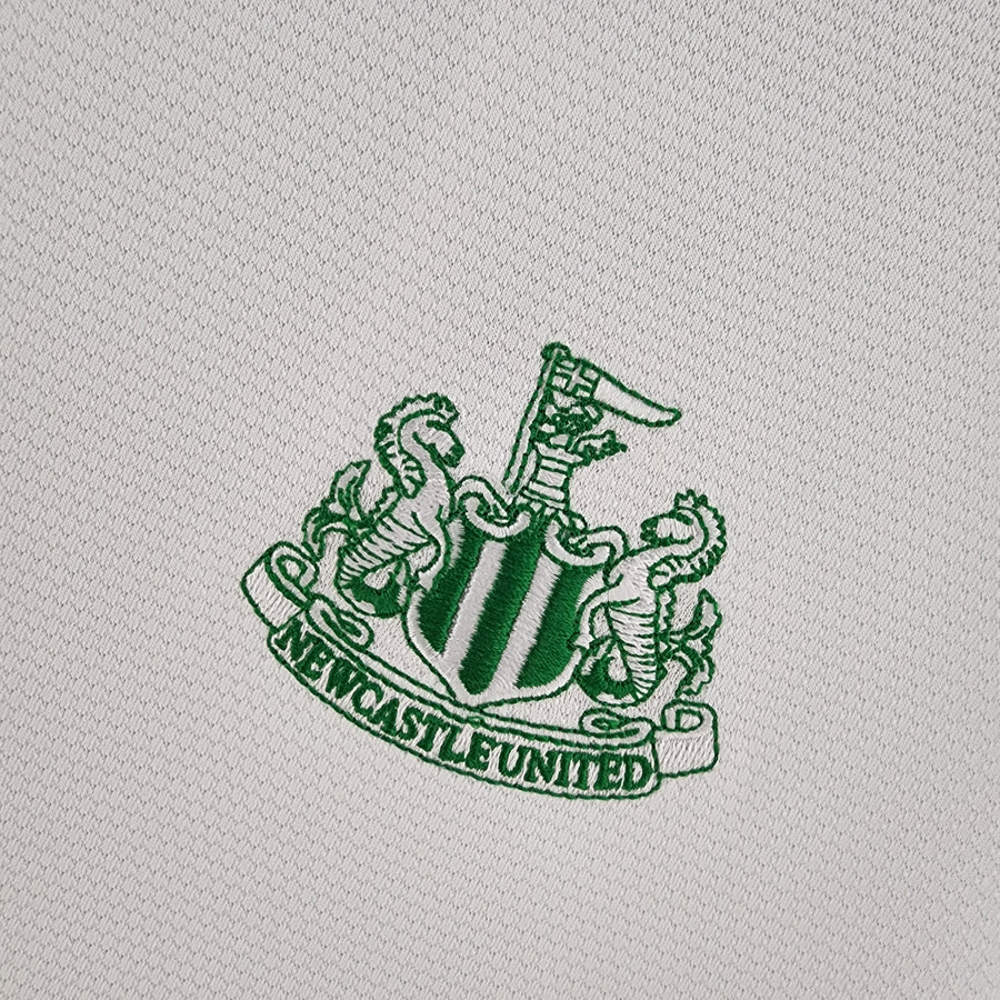 Newcastle third jersey 2022/23