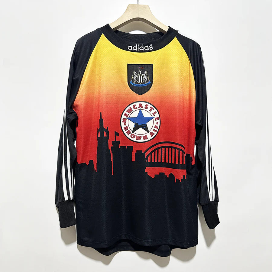 Newcastle Football Shirt Goalkeeper Goalkeeper LS 1996/97