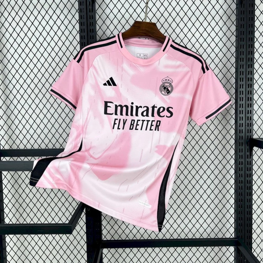 Real Madrid Maillot concept Rose 2024/25