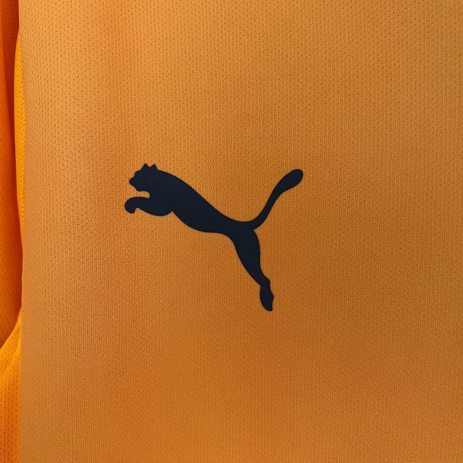 Galatasaray home football jersey 2024/25