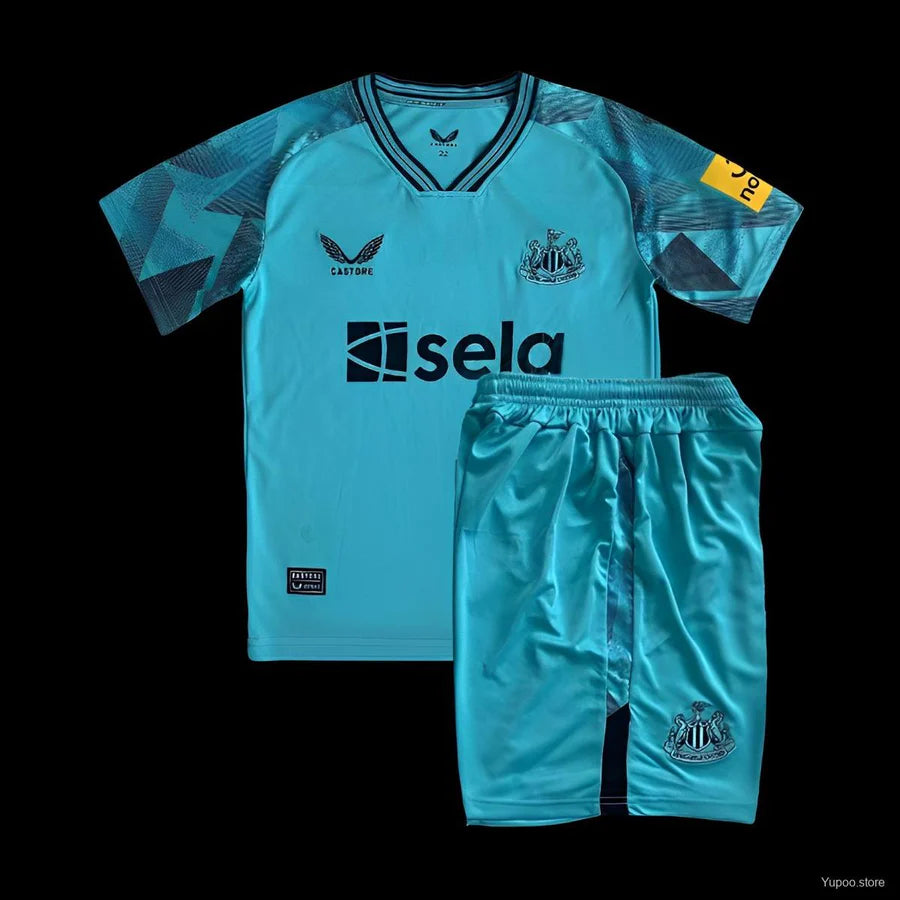 Newcastle Goalkeeper Kit 2023/24