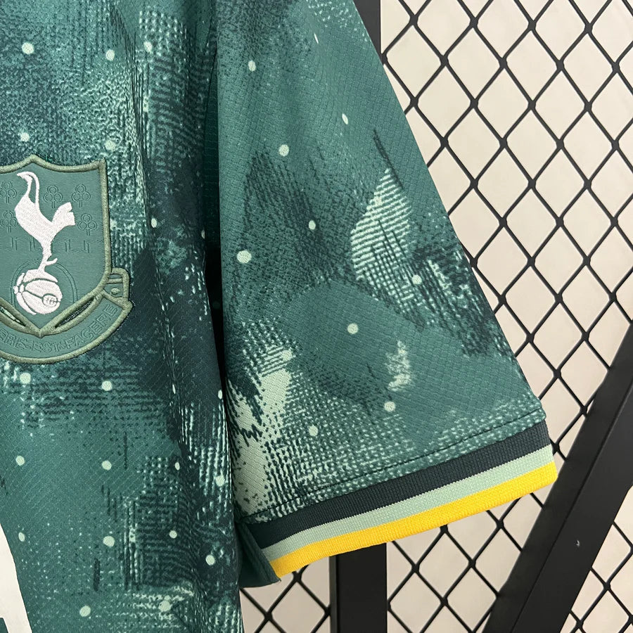 Tottenham Spurs third football jersey 2024/25
