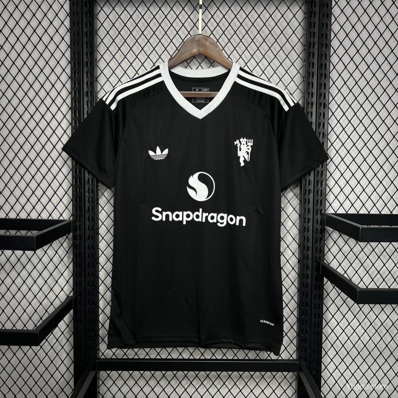 Manchester United Goalkeeper Goalkeeper Football Jersey 2024/25