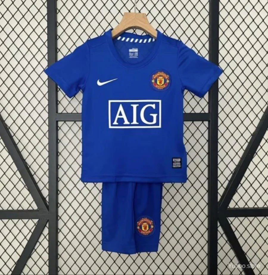 Manchester United Away Football Kit 2008/09 - Kids