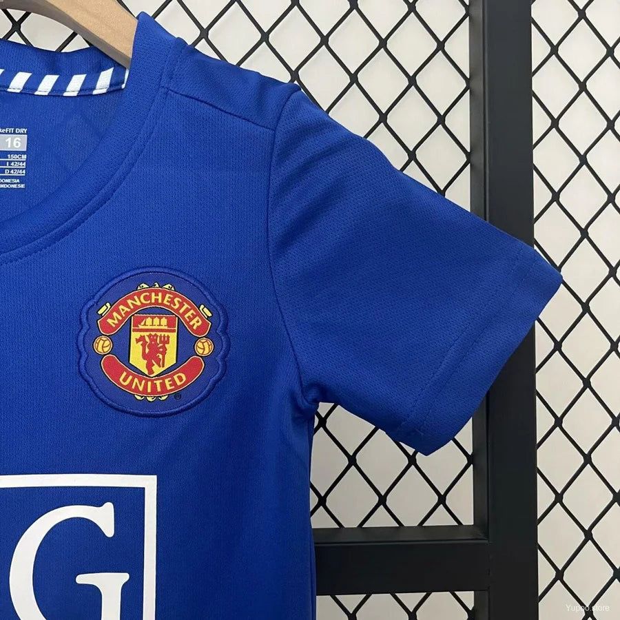 Manchester United Away Football Kit 2008/09 - Kids