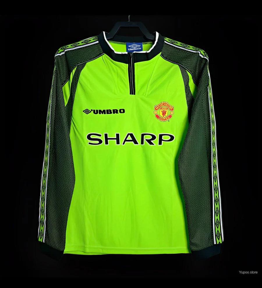 Manchester United Away Football Shirt 2003/04