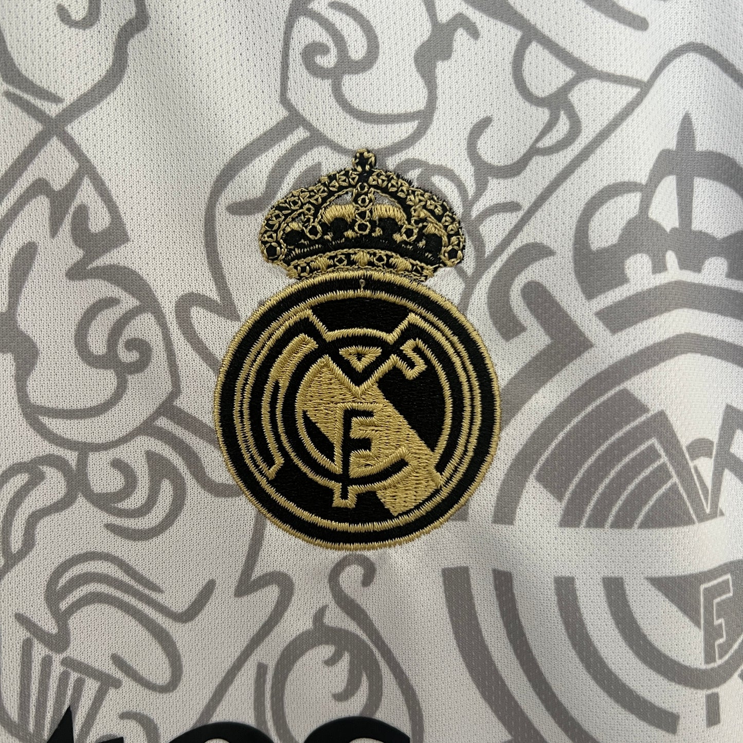 REAL MADRID MAILLOT CONCEPT Blanc 24/25