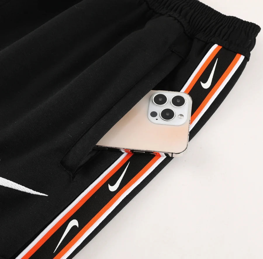 Survêtement jogging Nike Repeat logo gris