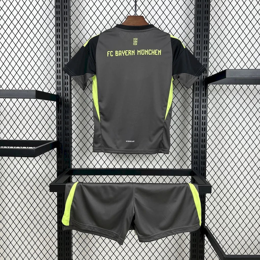 Kit ensemble football Bayern Munich Gardien Noir 2025/26