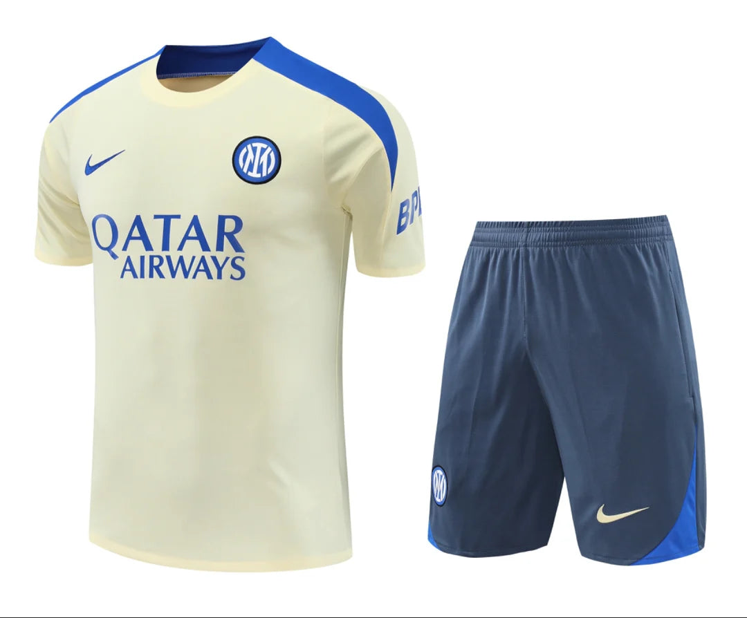 Kit football Inter milan ensemble training 2025/26