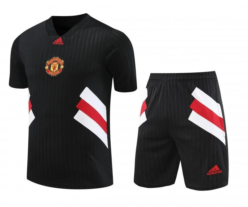 Kit Manchester United Icon 2023/24