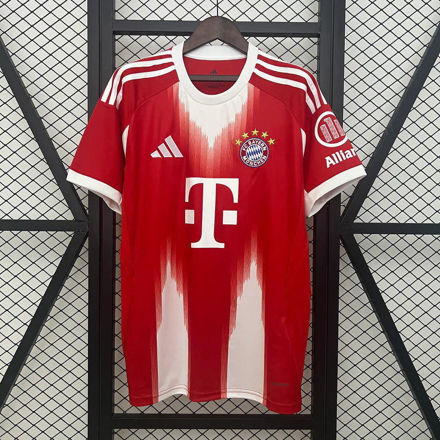 Bayern Munich home football shirt 2025/26
