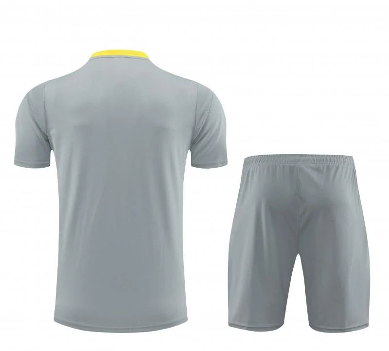 Kit ensemble football Liverpool training 2024/25