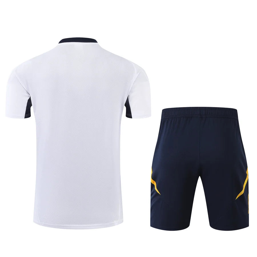Kit ensemble football Real Madrid training 2024/25