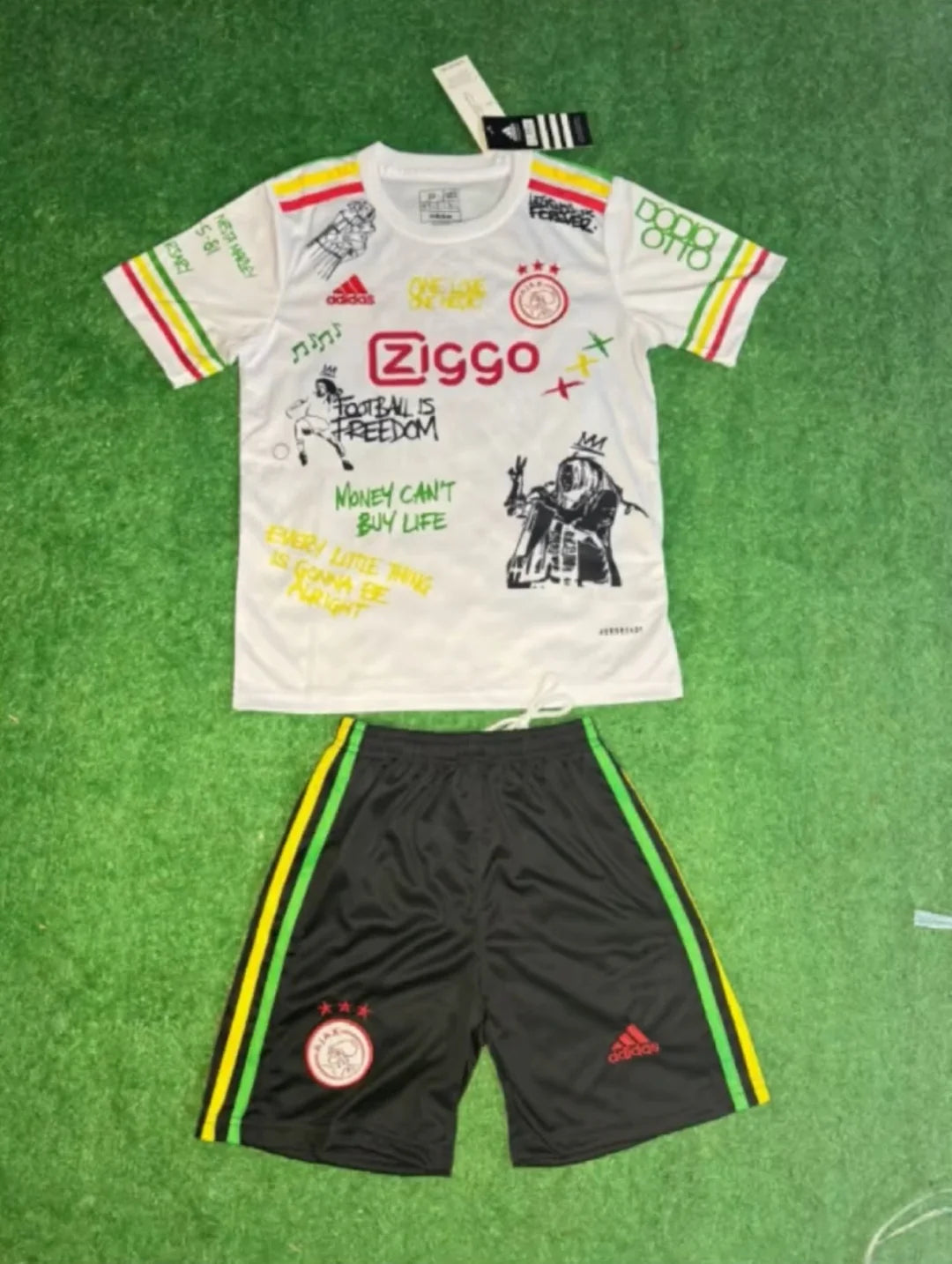 Kit ensemble football Ajax Amsterdam Spécial Bob Marley Blanc 2025/26