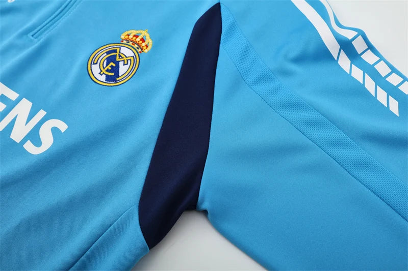 Sweat Haut de survêtement Real Madrid – Édition Rétro 2005/06