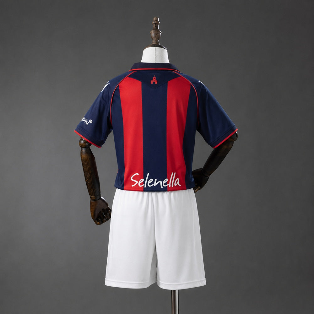 Kit ensemble football enfant domicile 2026/27 .