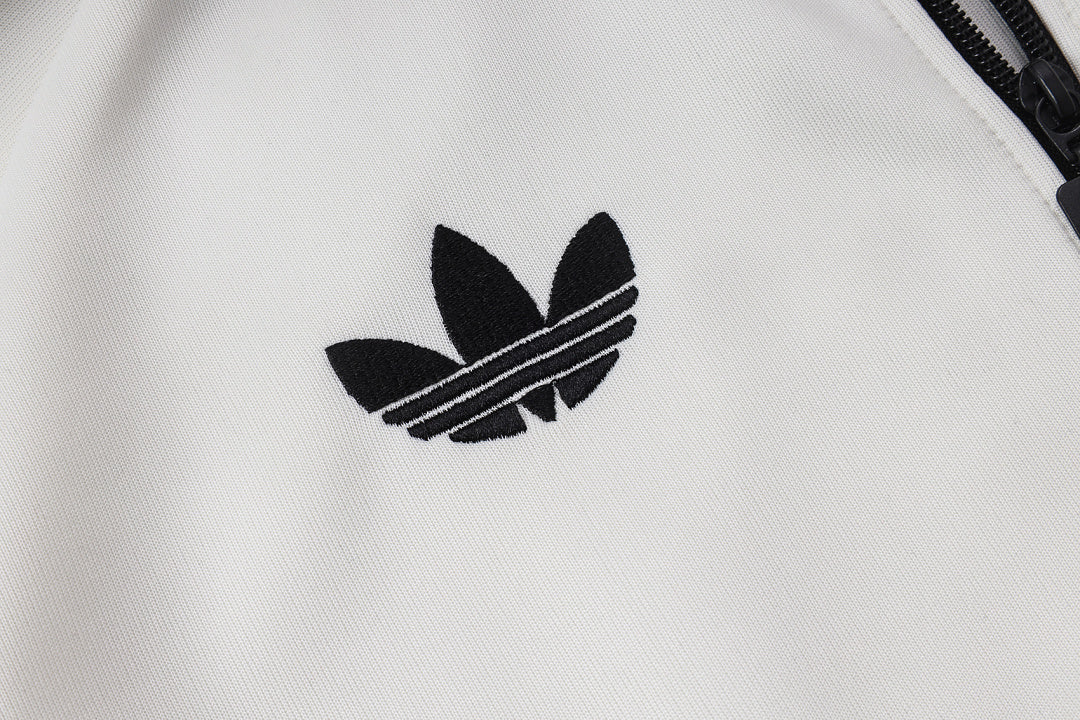 Veste à Capuche Zippée Noir et Blanc