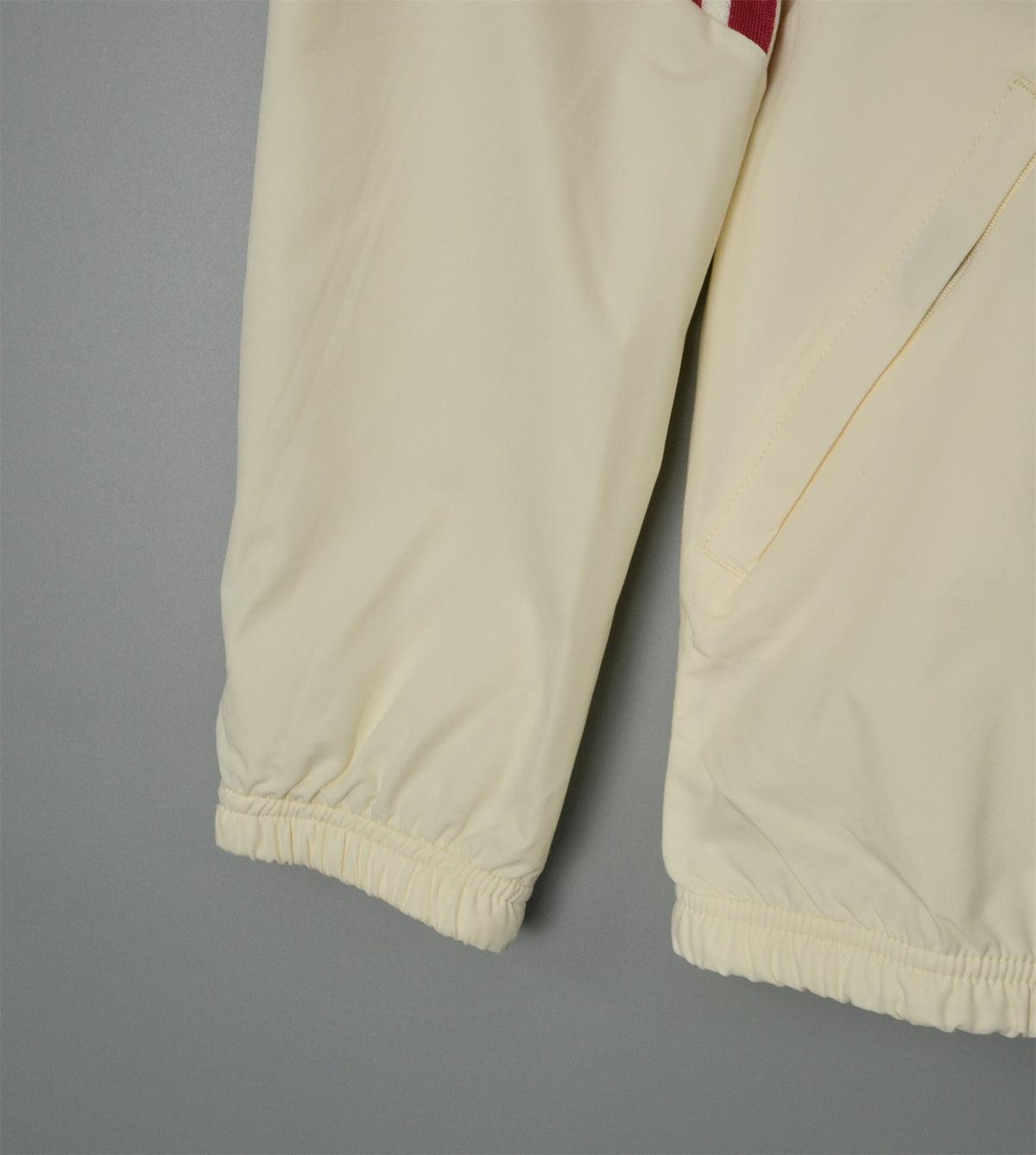 Veste coupe-vent à capuche Real Madrid Beige 2026/27