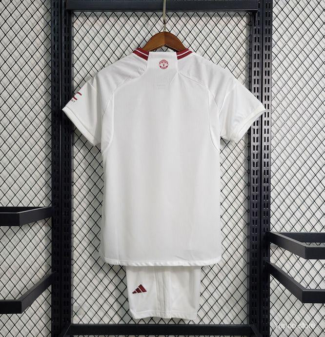 Kit Manchester United third 2023/24