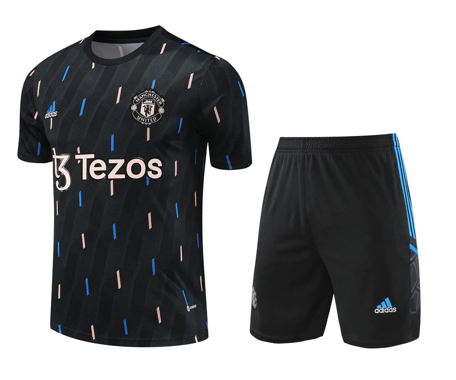 Kit Manchester United training noir 2022/23