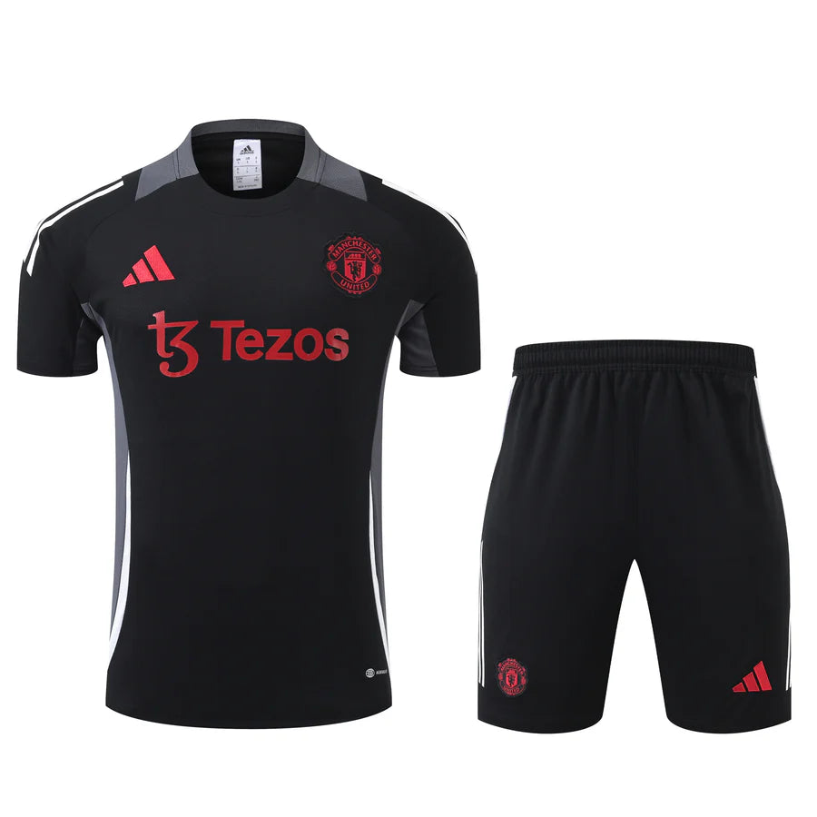 Kit ensemble football Manchester United training 2024/25