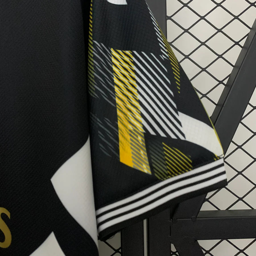 Maillot football Real Madrid Spécial Edition Rétro 2025/26
