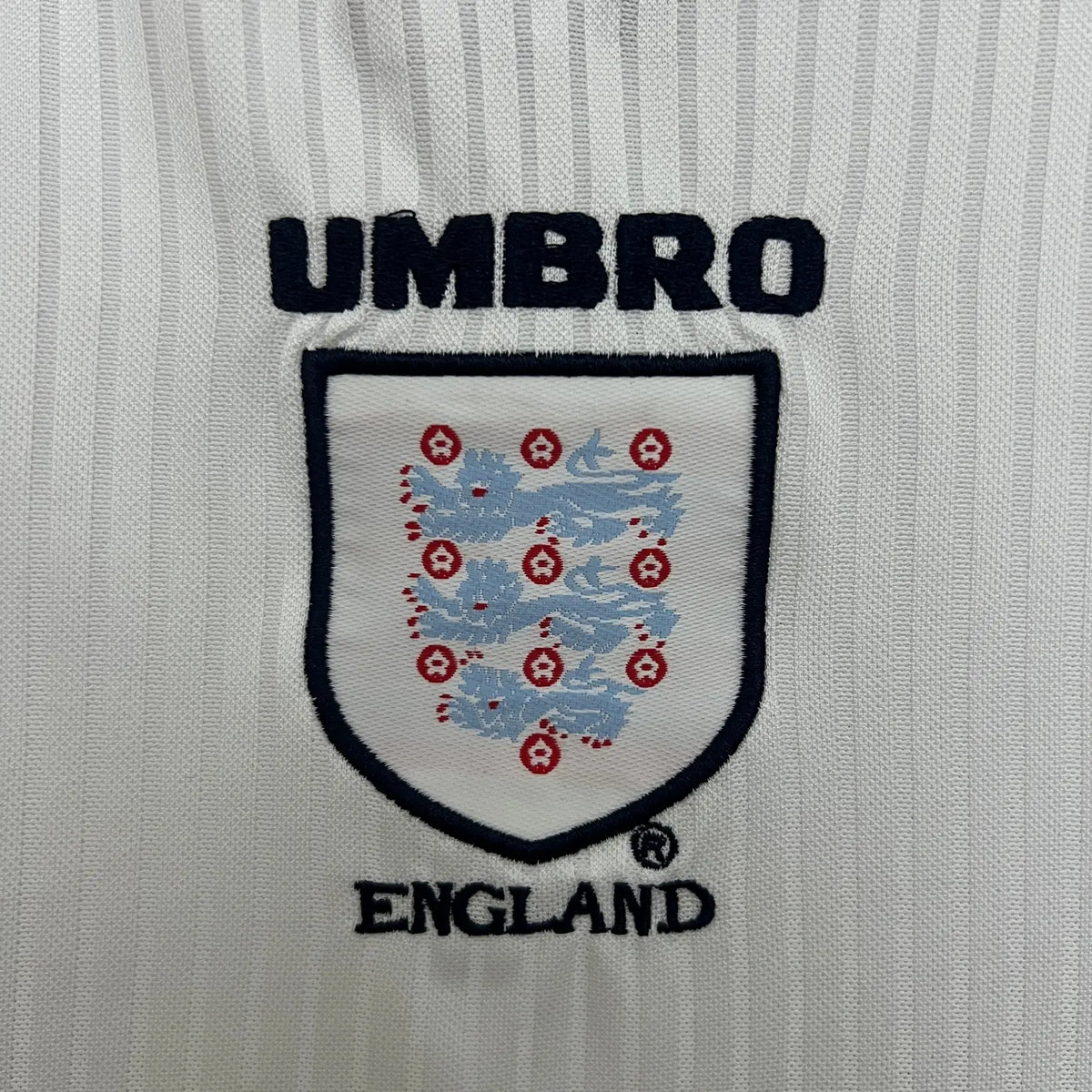 Kit Ensemble Football Angleterre Domicile Enfant Rétro 1998.