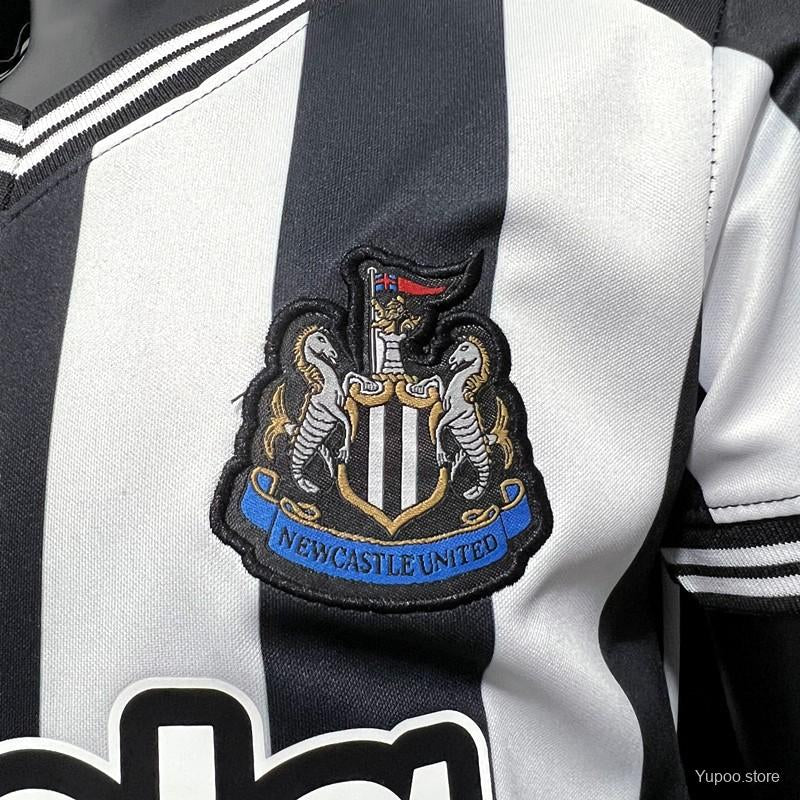 Kit Newcastle domicile 2022/23-Enfant