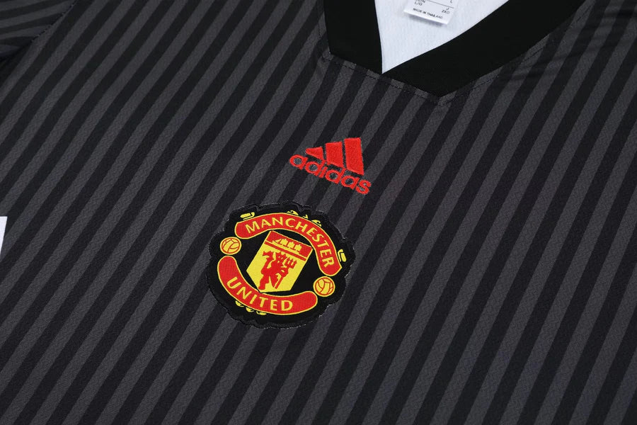 Kit Manchester United training ICON 2023/24