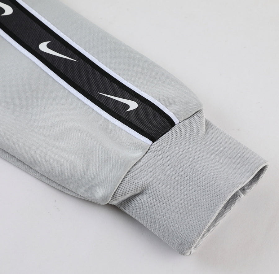 Survêtement jogging Nike Repeat logo gris