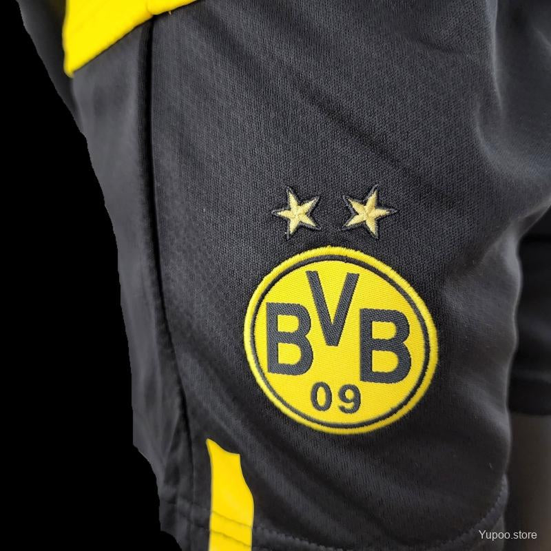 Kit Borussia Dortmund domicile 2022/23