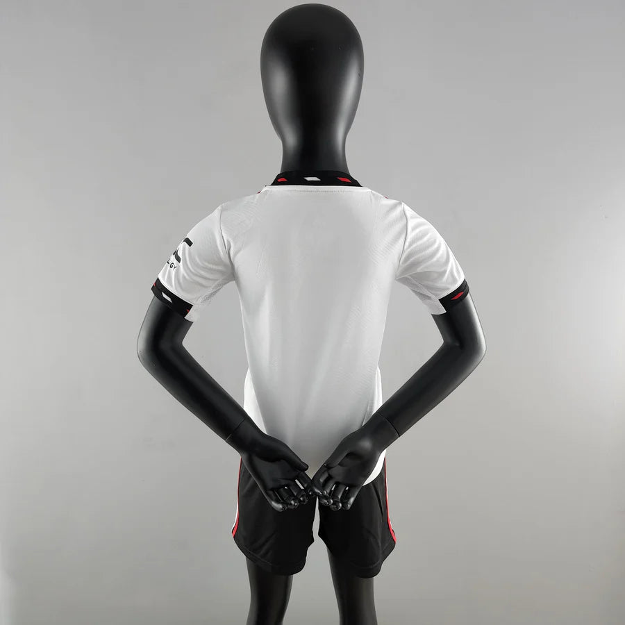 Kit Manchester United exterieur 2022/23