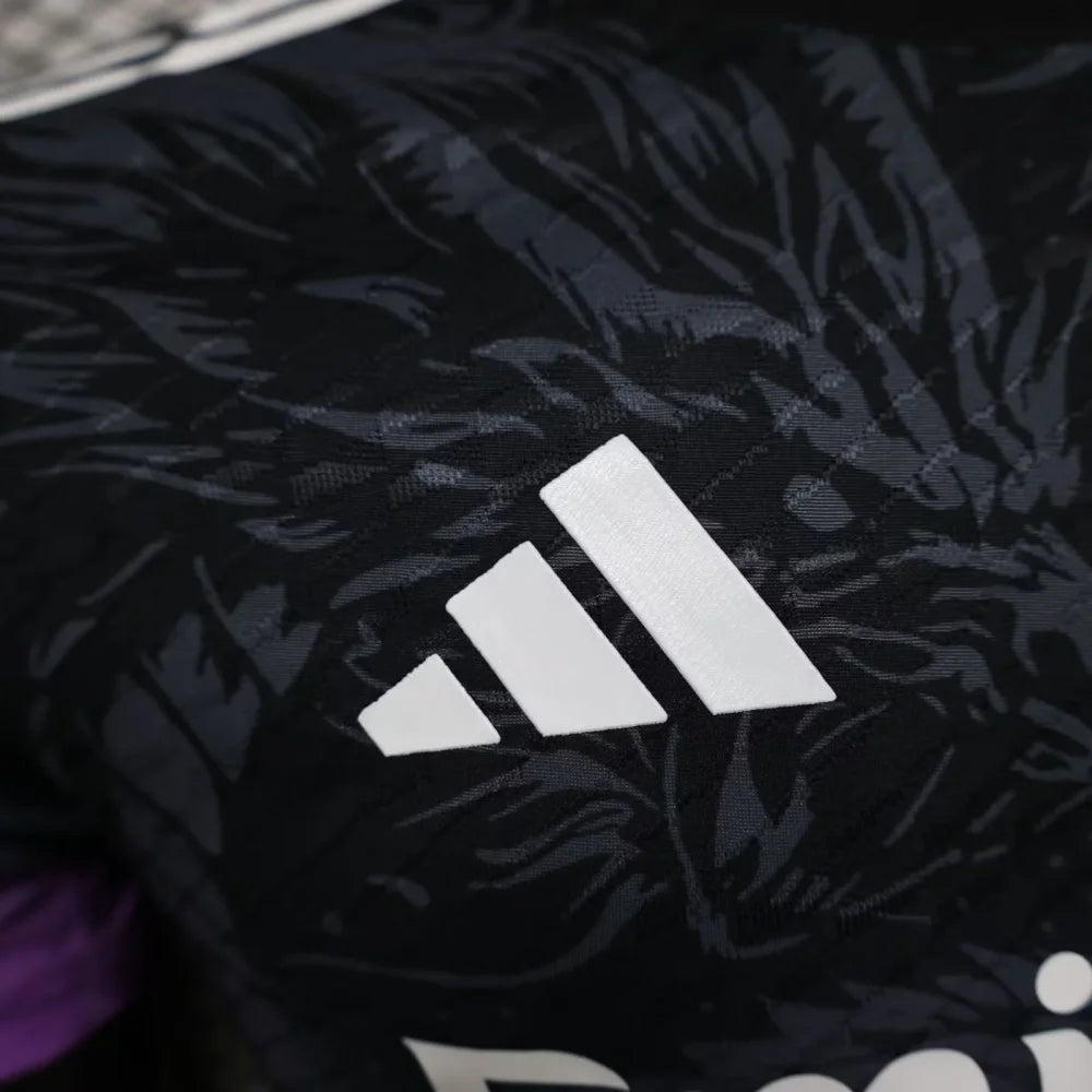REAL MADRID MAILLOT CONCEPT Noir Violet 24/25