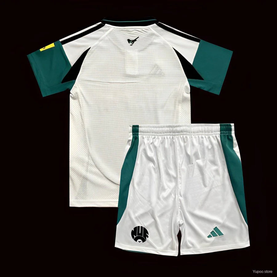 Kit ensemble football Newcastle third 2024/25