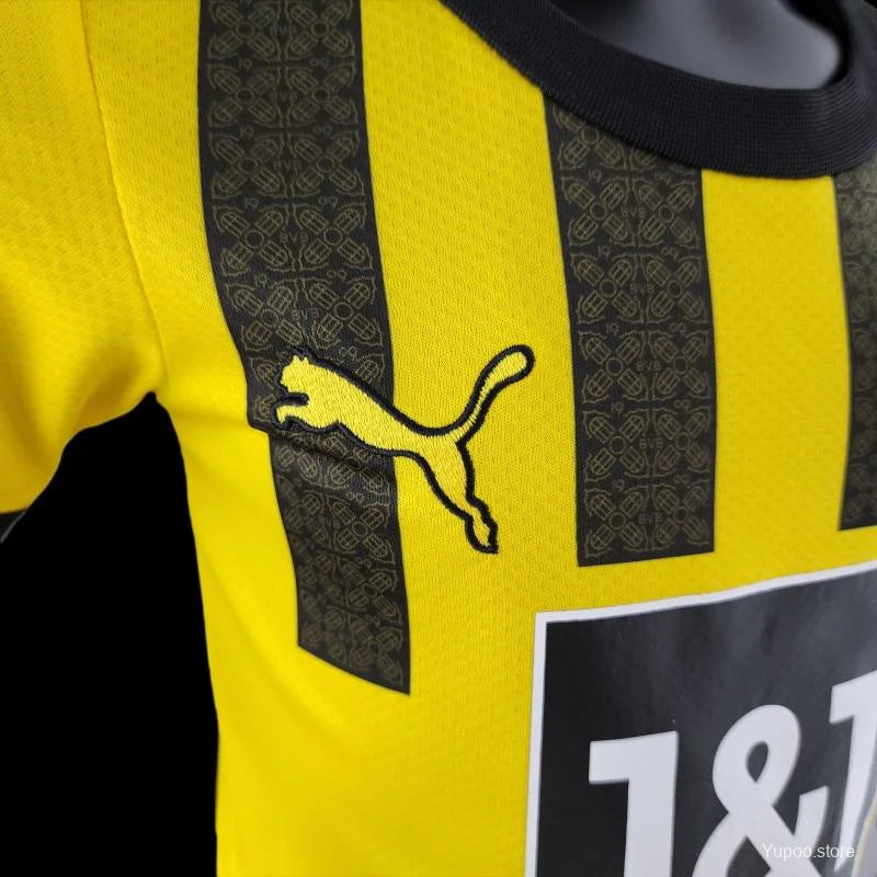 Kit Borussia Dortmund domicile 2022/23