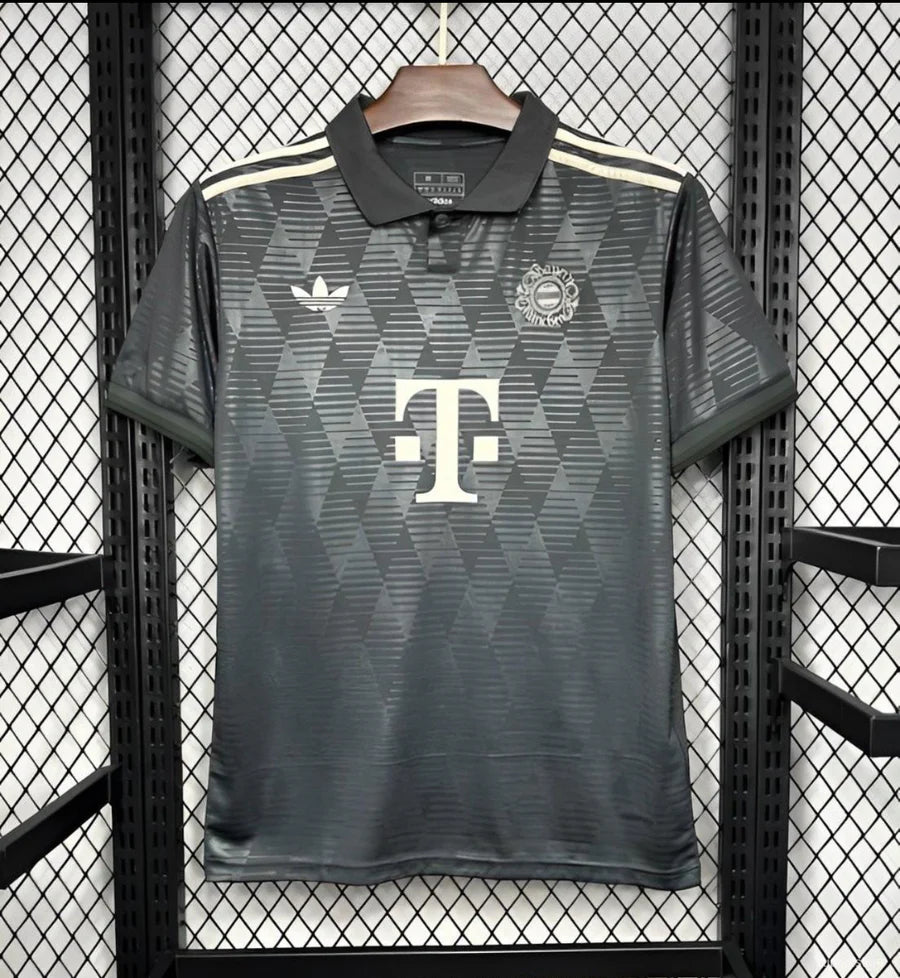 Maillot football Bayern Munich Oktoberfest 2024/25