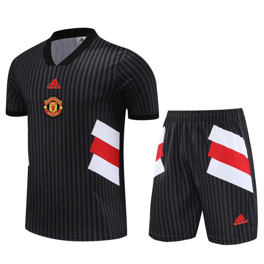 Kit Manchester United training ICON 2023/24