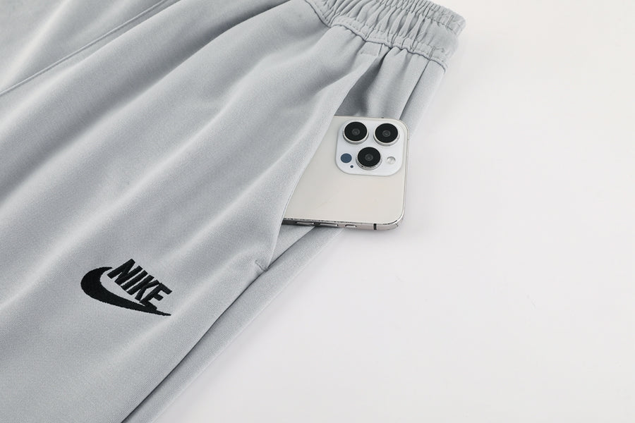 Survêtement jogging Nike ensemble capuche gris