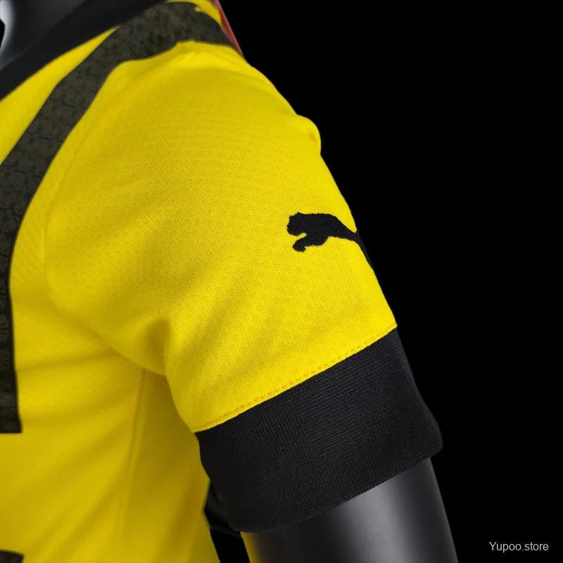 Kit Borussia Dortmund domicile 2022/23