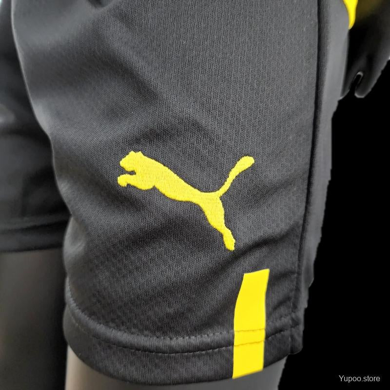 Kit Borussia Dortmund domicile 2022/23